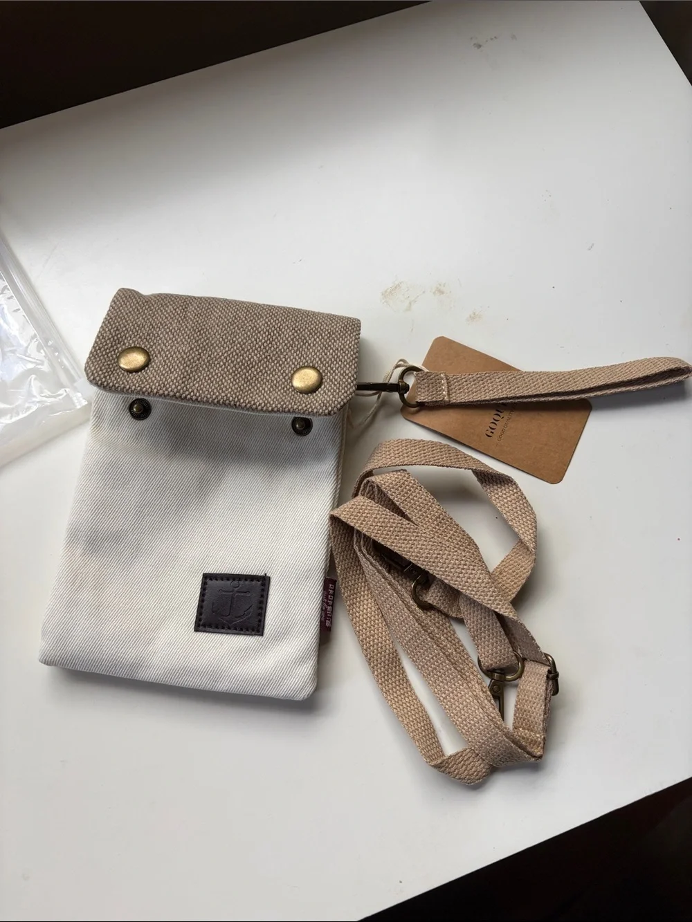 Anthology Canvas Crossbody Phone Bag - White/Tan